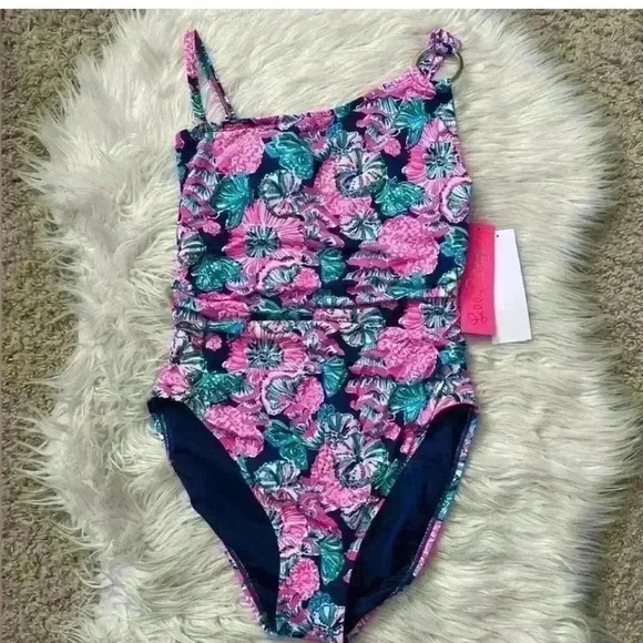 {Lilly Pulitzer} Leola One-Piece
Swimsuit Oyster Bay Navy
Shroom With A View - 4 - Picture 7 of 8